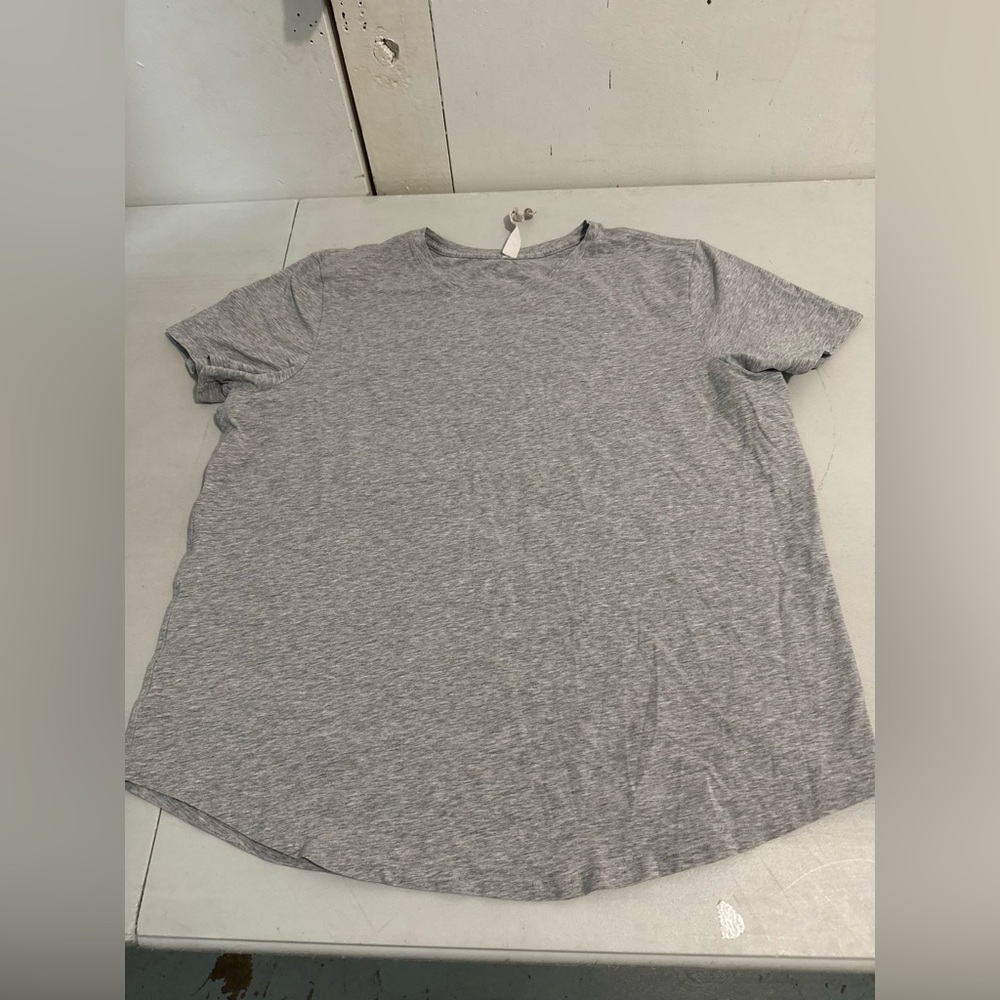 Lululemon womens shirt size 12